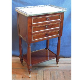 Mahogany chest, late eighteenth century