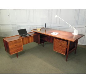 Danish rosewood executive desk by Arne Vodder