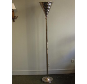 Chromed metal Art-Deco floor lamp