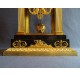 Pendule portique en bronze doré d'époque Empire