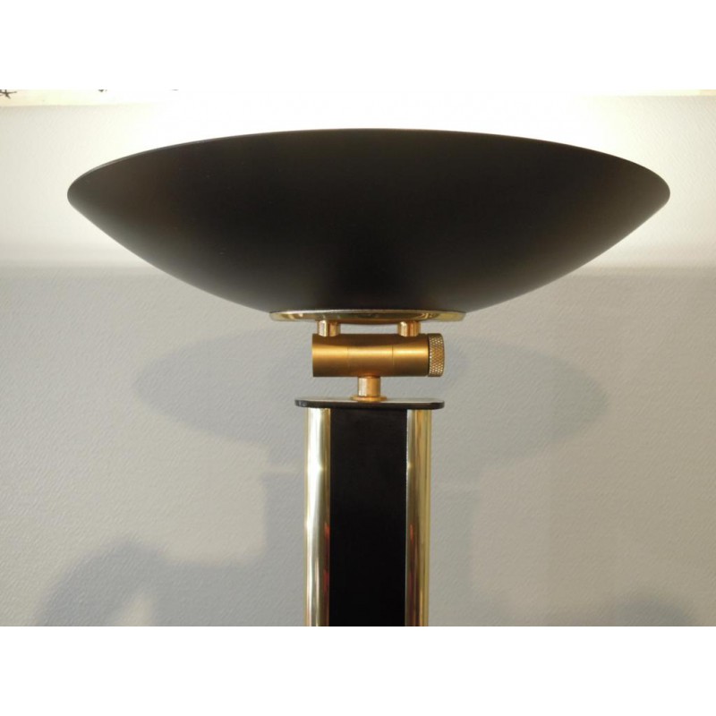 Italian design: the sobriety and elegance of a Relco floor lamp!