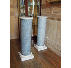 Paire de colonnes en marbre bleu turquin, XIXe