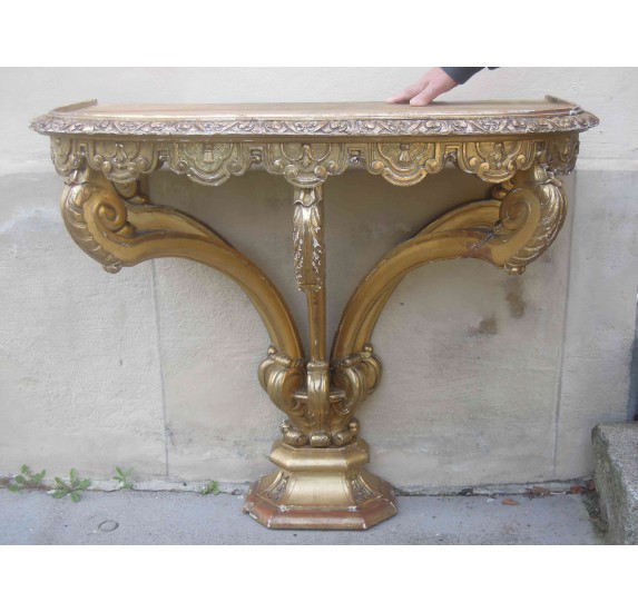 Italian 5 feet console, in gilded wood