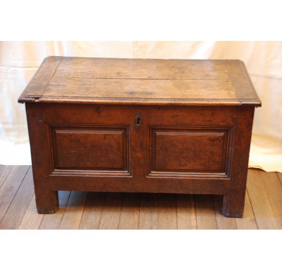 Small and old oak coffer, with its box